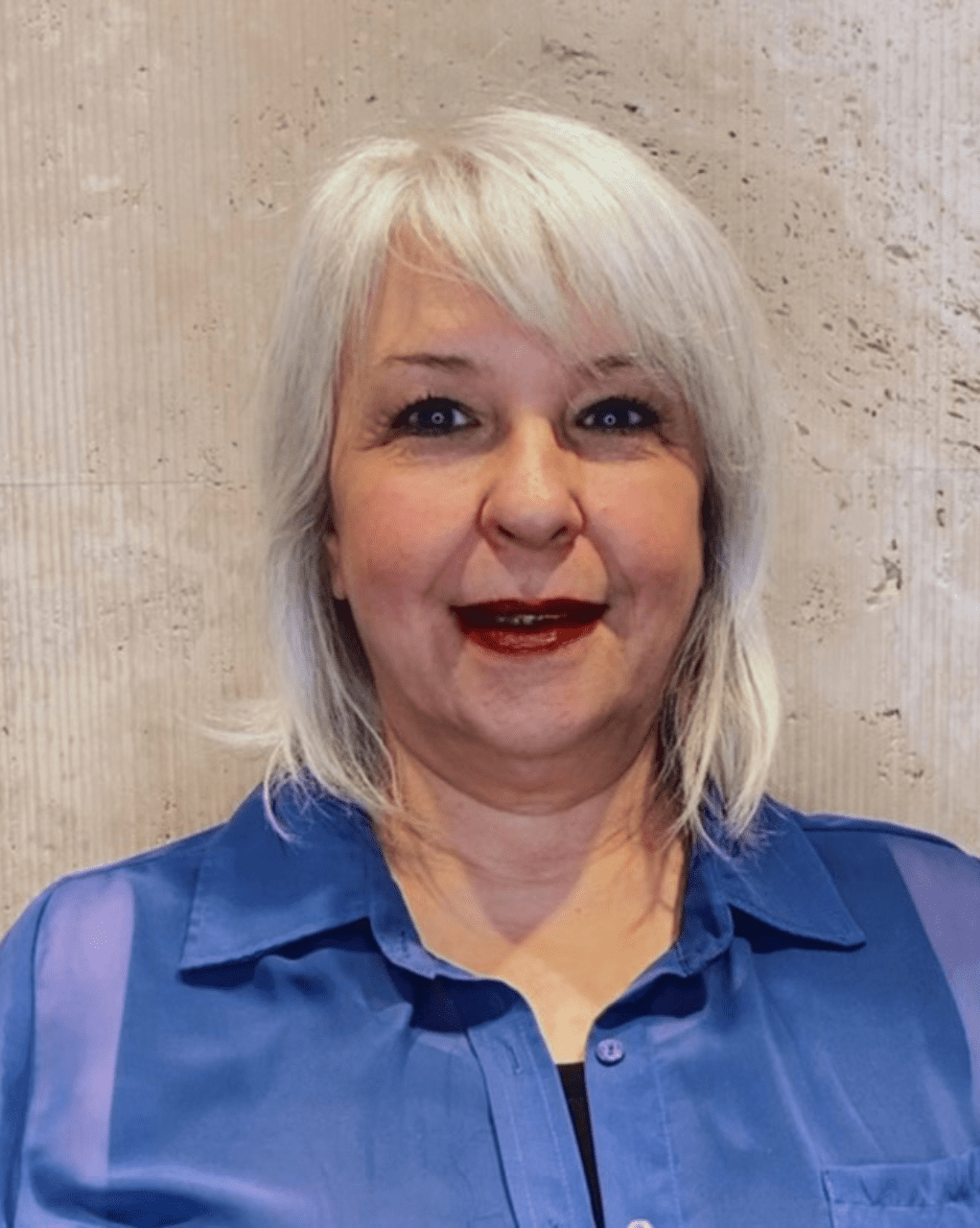 Beth — Colorist at Warren Tricomi. Specializes in colorist