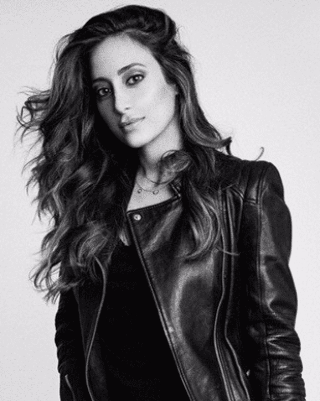 Maral — Brow & Makeup Artist at Warren Tricomi. Specializes in brow & makeup