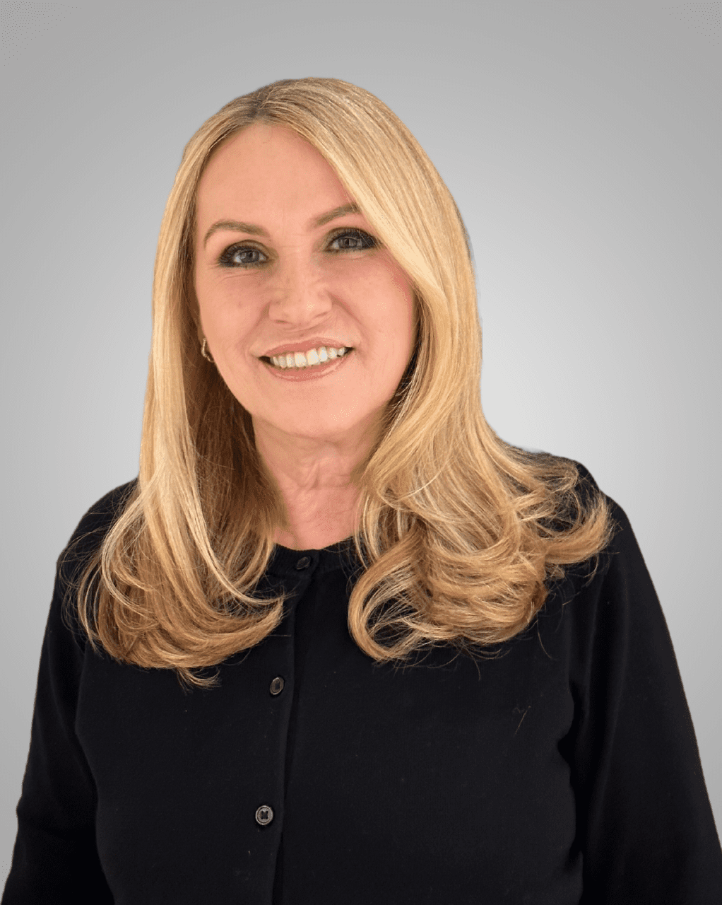 Didi — Nail & Brow Artist at Warren Tricomi. Specializes in nails