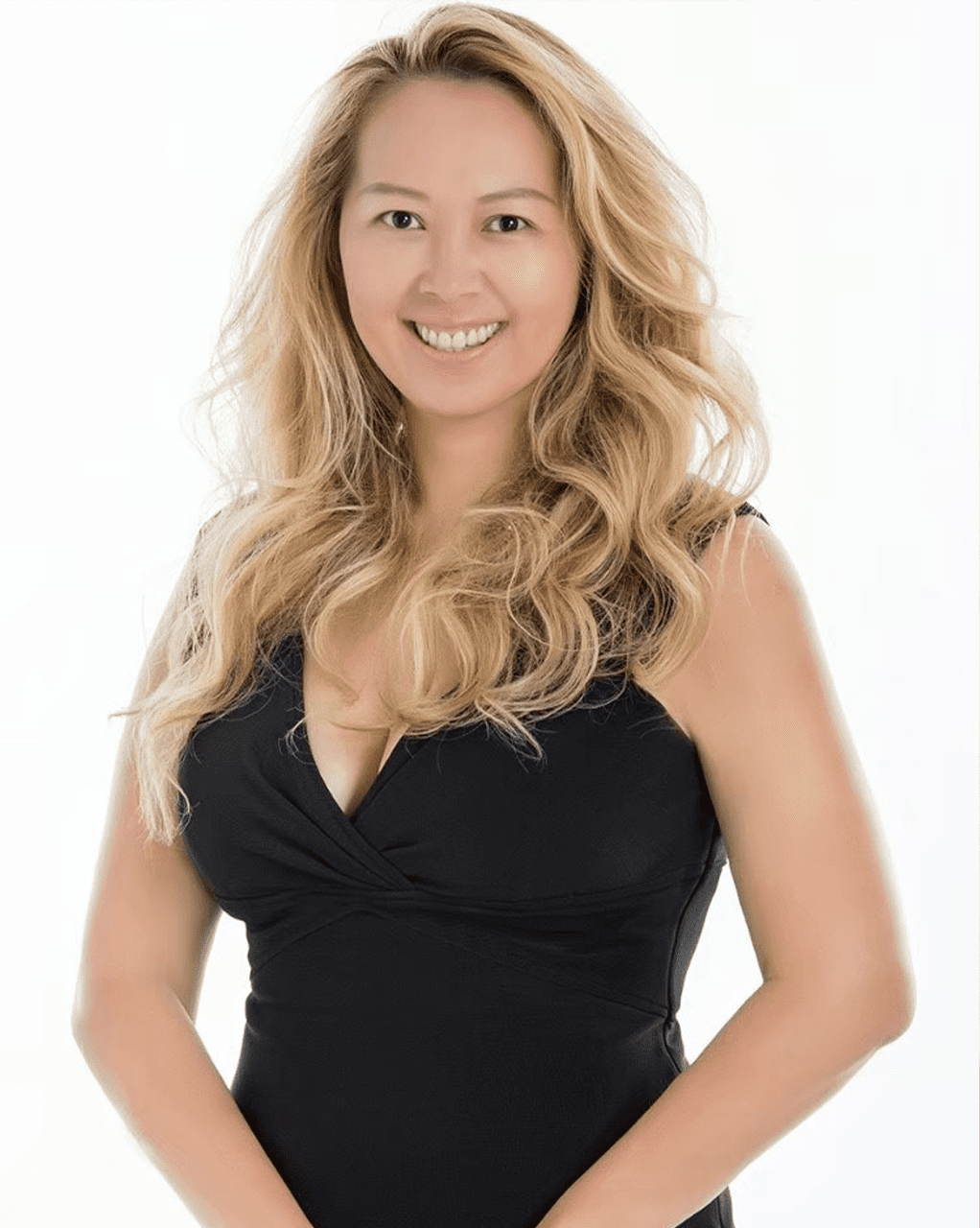 Kena — Stylist & Colorist at Warren Tricomi. Specializes in stylist & colorist