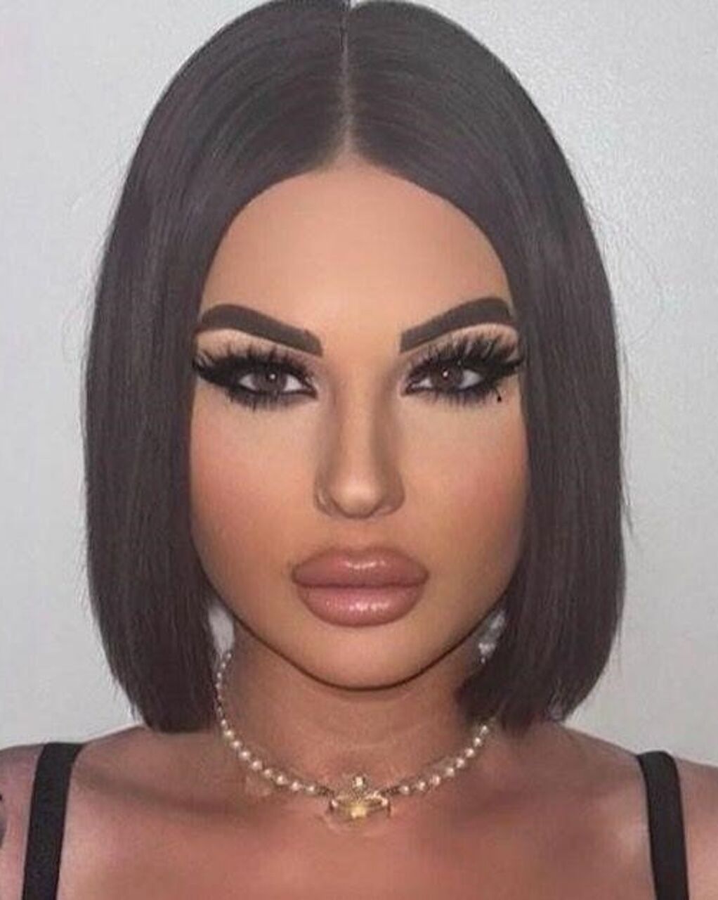 Trevy — Colorist at Warren Tricomi. Specializes in colorist